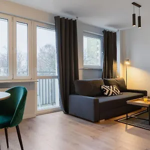 https://warsaw-concierge-smocza.warsawhotelspoland.com